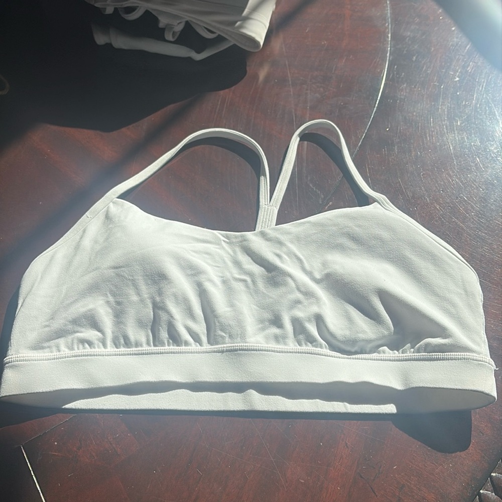 Flow Y Bra Nulu
Light Support, A–C Cups
